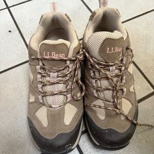 L.L. Bean Women's Tan and Pink Hiking Shoes -8.5W